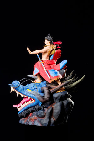 Luffy vs Kaido Figure - Collectible Statue - Point 8 Creative Studio