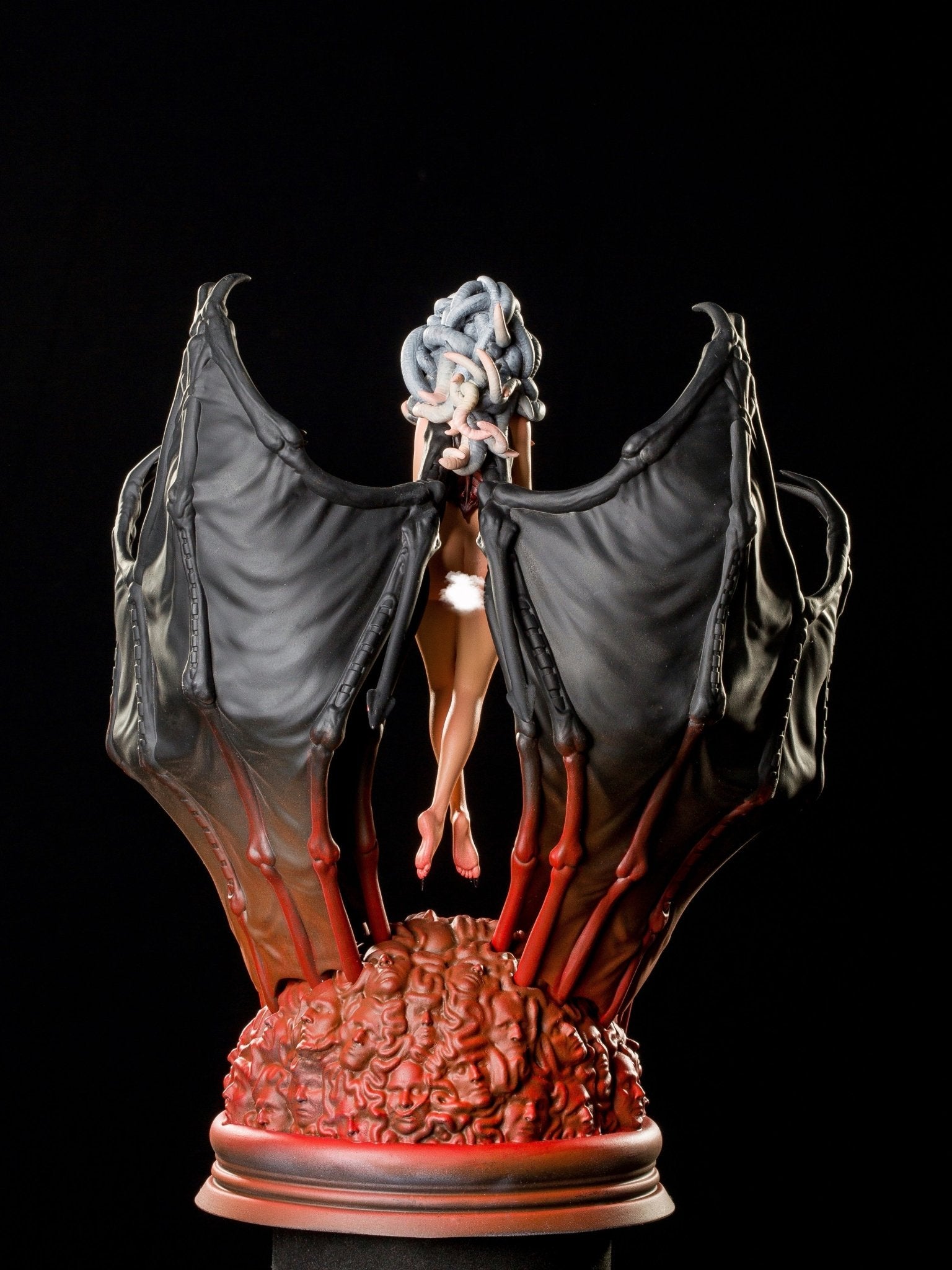 Slan - Berserk Sammelstatue | Figuren Exklusiv-Kollektion - P8 Studio